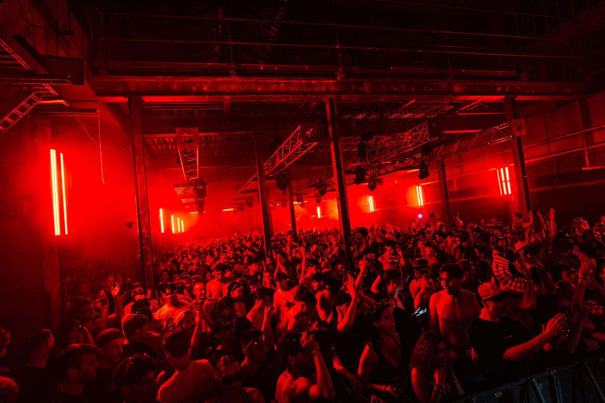 Loading... just a sec